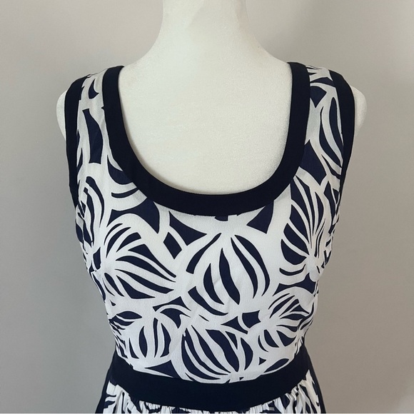 Lilly Pulitzer ‘Irene Need My Shades’ Printed Mini Shift Dress |Size 4| - Picture 3 of 9